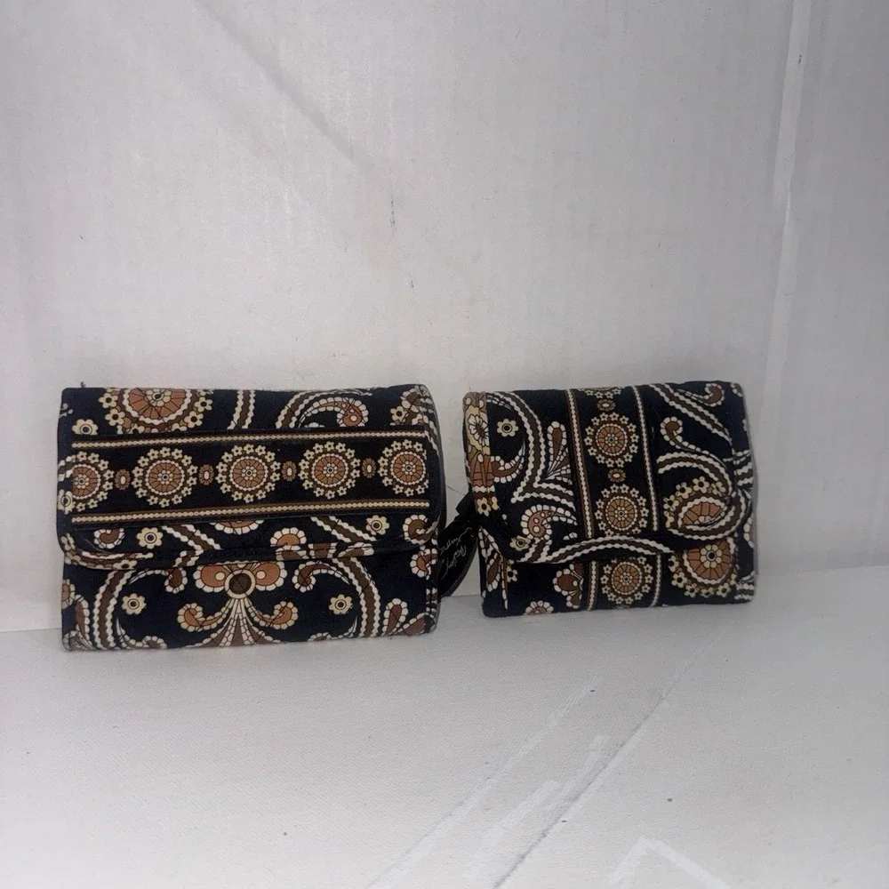 Vera Bradley Caffe Latte Tri Fold Retired Pocket Wallet Lot Of 2 Small & Medium